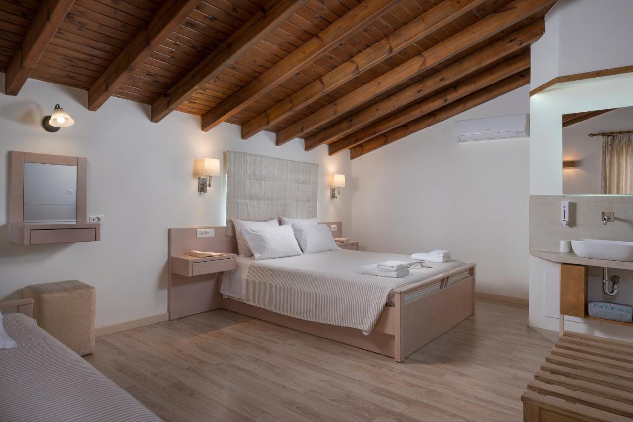 Pantanassa Villas Agia Marina Exterior foto